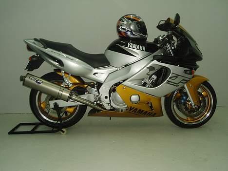 Yamaha YZF 600 R ( SOLGT ) - Fars pige....  billede 11