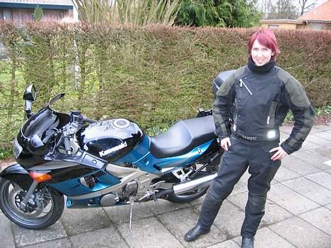 Kawasaki zzr 600 - Den glade ejer - og den dejlige maskine :-) billede 1