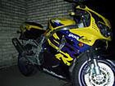 Honda CBR 900 Fireblade billede 1