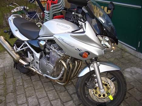 Suzuki GSF-600S **Solgt** billede 3