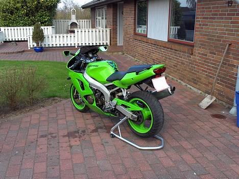 Kawasaki Min gamle zx6r billede 2
