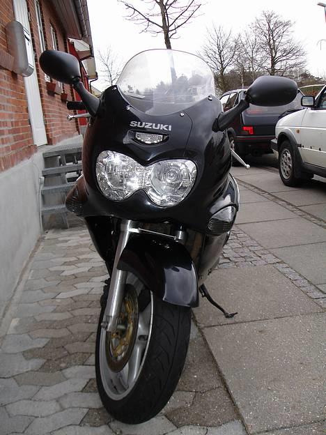 Suzuki Gxs 600F - forfra med mørke blink billede 9