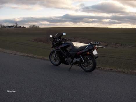 Honda CB500 - Trækker luft ude på landevejen billede 5