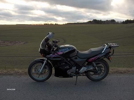 Honda CB500 - Trækker luft ude på landevejen billede 11