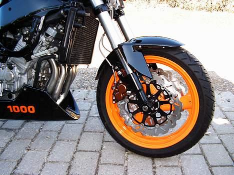 Yamaha FZR 1000 Streetfighter billede 7