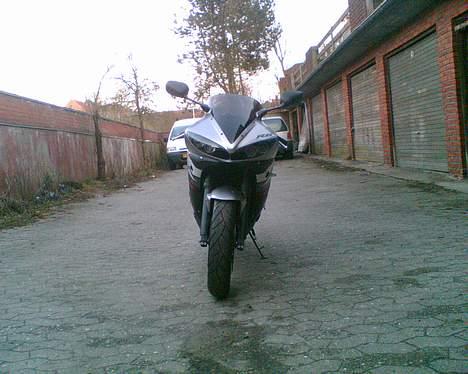 Yamaha YZF R6 - SOLGT billede 13