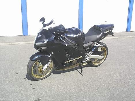 Kawasaki ZX12r - 12´eren efter styling 04/06 billede 5