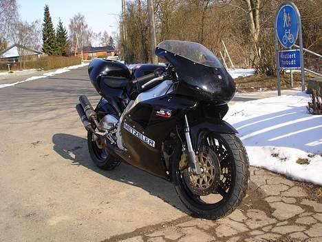 Aprilia RS 250 (Solgt) billede 3