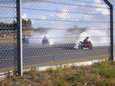 Suzuki GSXR (solgt) - Ser frem til at vi skal op og se lidt ræs igen!! billede 12