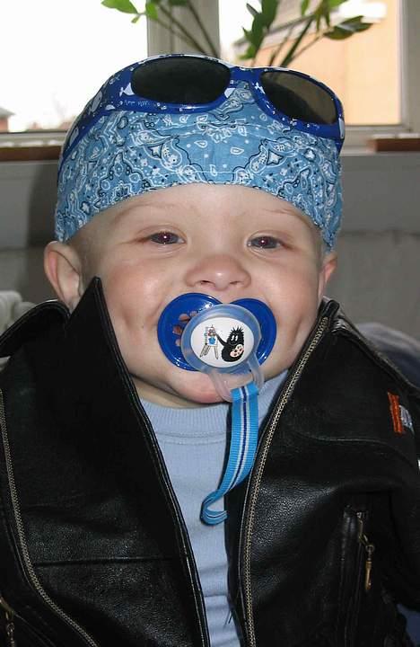 Suzuki gs 550 *SOLGT* - OK - ved godt det ikke er et babyforum, men synes lige det skulle på... billede 5