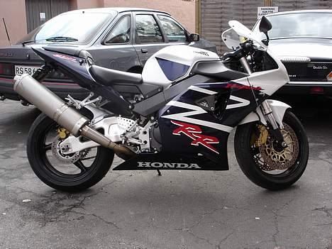 Honda CBR 900 RR Fireblade billede 1