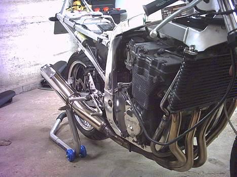 Suzuki GSX R 750 "gixxer"(SOLGT) - poleret udstødning billede 10