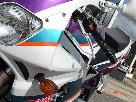 Yamaha FZR 600 R #SOLGT# billede 18