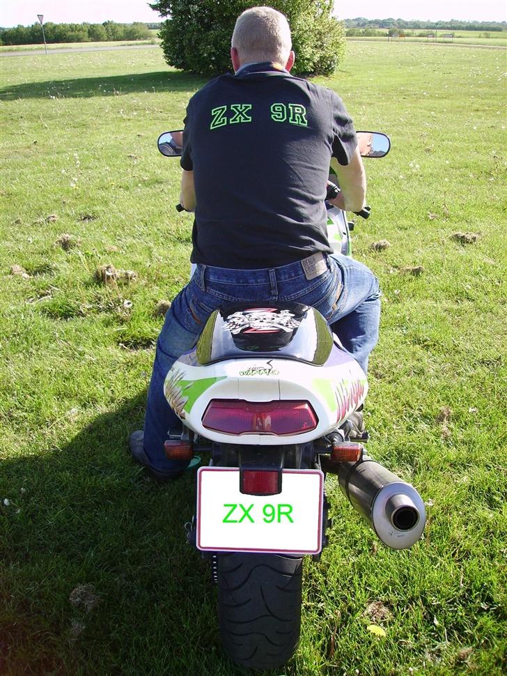 Kawasaki ZX9r - Min hjemme lavet Kawa T- shirt billede 5