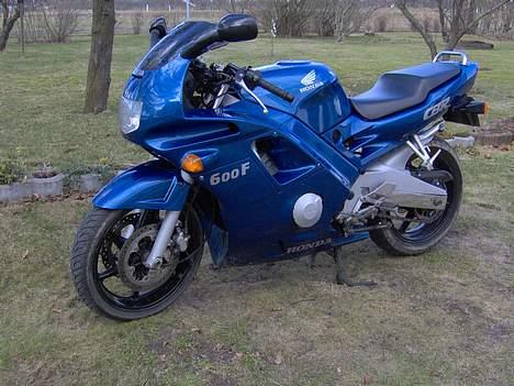 Honda CBR 600 F SOLGT!!! billede 2