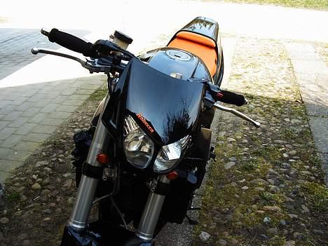 Yamaha FZR 1000 Streetfighter billede 9