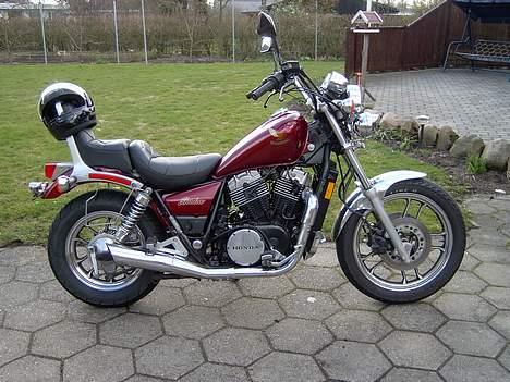 Honda Shadow vt750 billede 2
