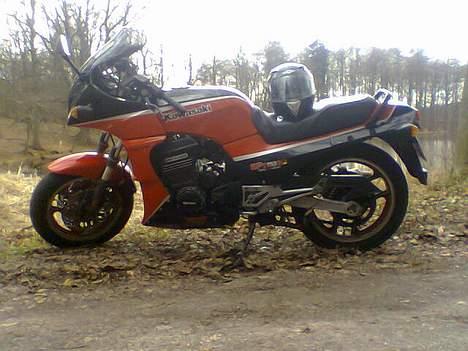 Kawasaki GPz750R billede 3