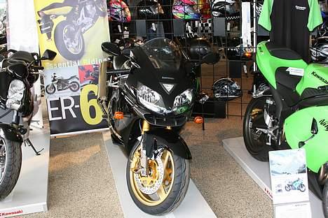 Kawasaki Ninja ZX-12R(SOLGT) - hos forhandleren billede 2