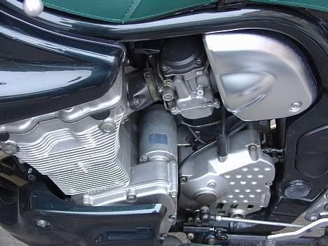 Suzuki GSF 600N [SOLGT] - GSF´ens motor - klarer det fortrinligt billede 3