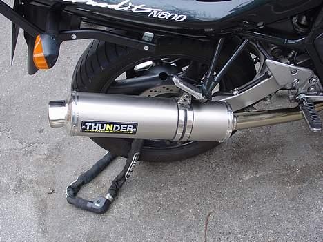 Suzuki GSF 600N [SOLGT] - Thunder Competition udstødning - monteret og inddyset af Bikes and Parts, Aalborg billede 6