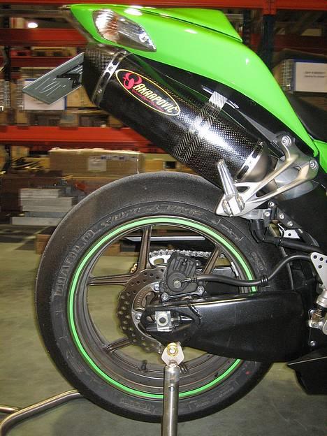 Kawasaki zx10r - On the street billede 14