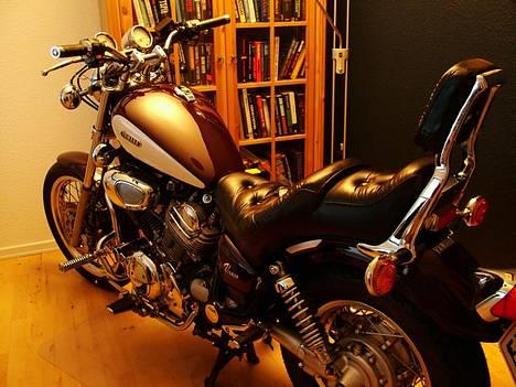 Yamaha XV 750 [SOLGT] - Vinteropbevaring i stuen :-) billede 7