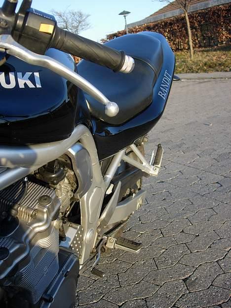 Suzuki GSF600N Bandit *SOLGT* billede 8