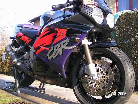 Honda CBR 900 Fireblade *Solgt* billede 9