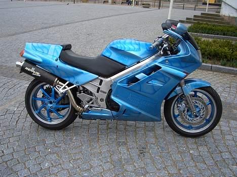 Honda VFR750F (solgt) billede 4