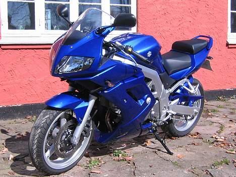 Suzuki SV 650S - SOLGT billede 1