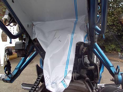 Suzuki GSF 600 Bandit - hold kæft et arbejede bare for at pille alt det plastik at ..det gav sved på panden billede 7