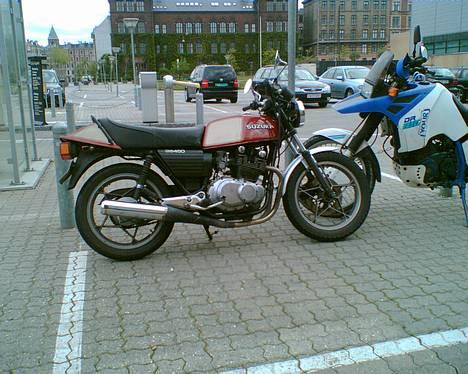 Suzuki GS 450 SOLGT - Nu..... Med karburator. billede 1