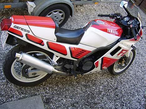 Yamaha fz 750 billede 1