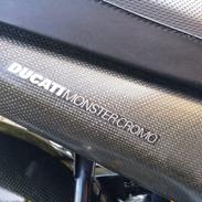 Ducati Monster Cromo 900