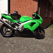 Kawasaki ZX9R