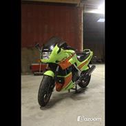 Kawasaki gpz 500s