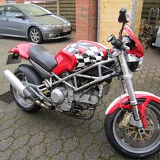 Ducati Monster M1000-S (SOLGT)