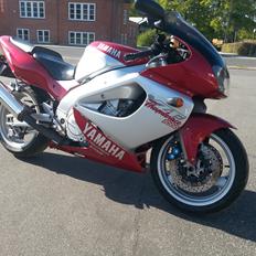 Yamaha YZF 1000 R Thunderace