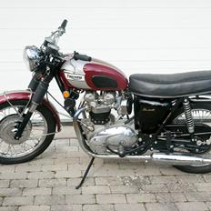 Triumph T120R