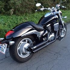 Suzuki M800 intruder