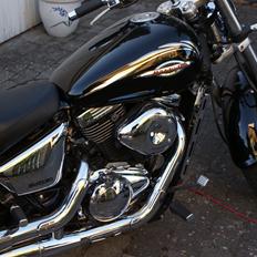 Suzuki Vs700 intruder 
