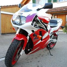 Suzuki GSX-R 750 WP