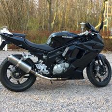 Hyosung GT 650 R
