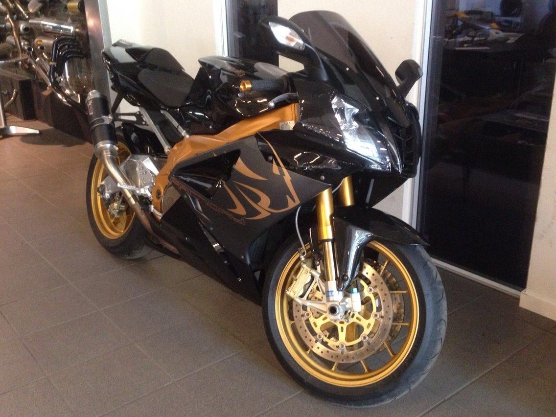 Aprilia RSV1000R Factory billede 2