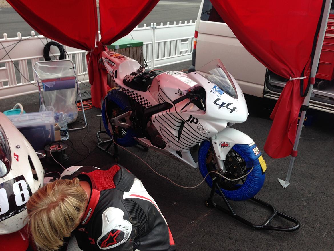 Honda CBR 600 RR - solgt billede 3