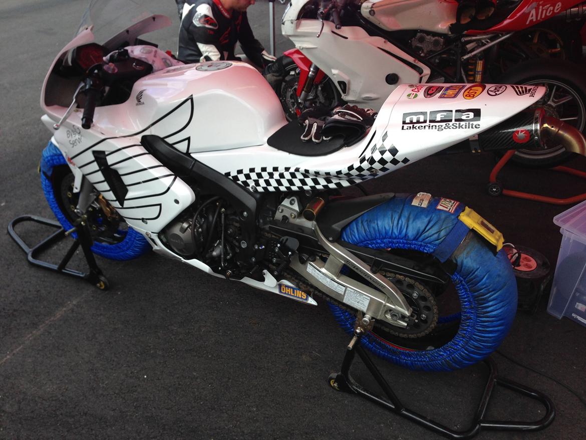 Honda CBR 600 RR - solgt billede 2