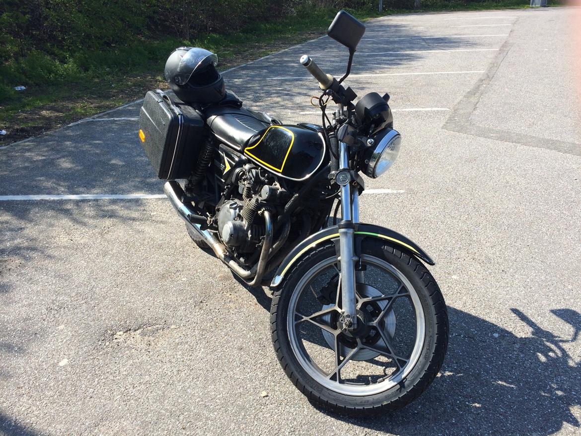 Suzuki GS550 billede 4