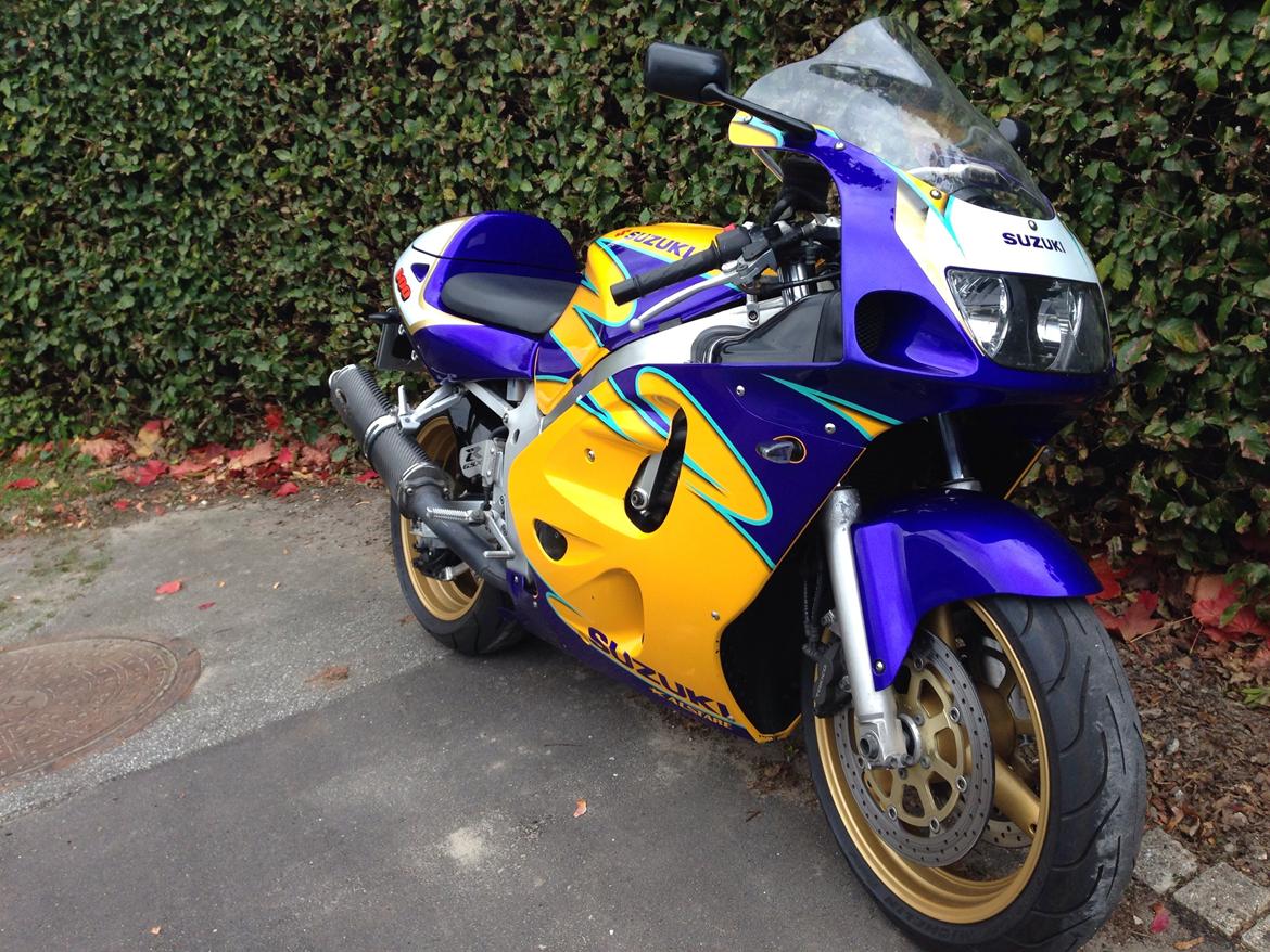 Suzuki Gsx-r 600 SRAD CORONA  billede 7