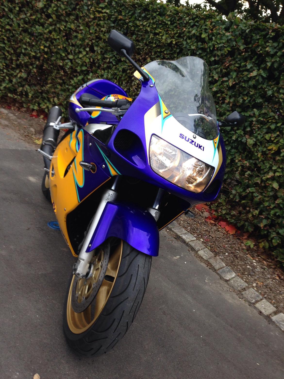 Suzuki Gsx-r 600 SRAD CORONA  billede 16